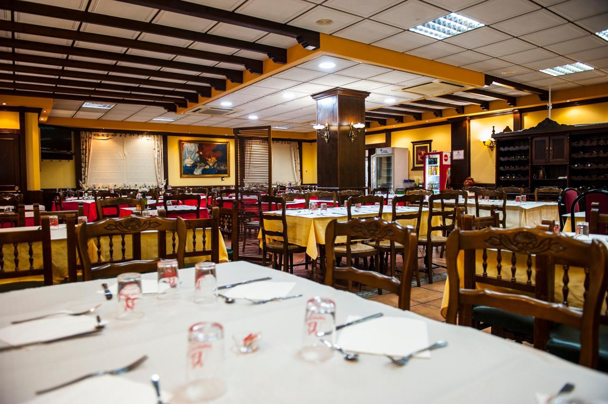 Hostal Las Palomas Lucena Exterior photo