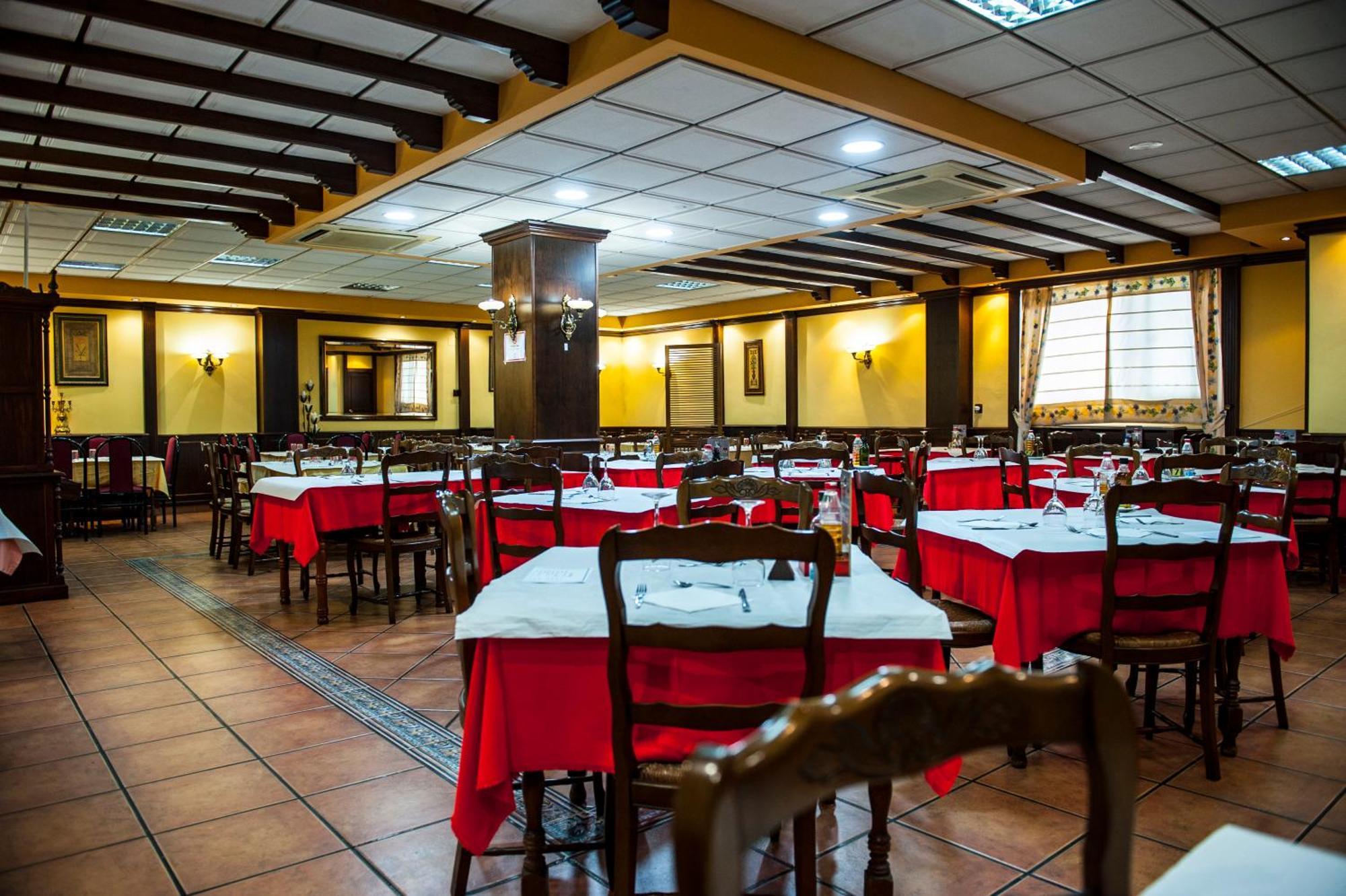 Hostal Las Palomas Lucena Exterior photo